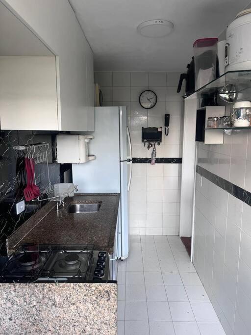 Apartamento Na Barra Da Tijuca 2 Quartos Com Ar Condicionado