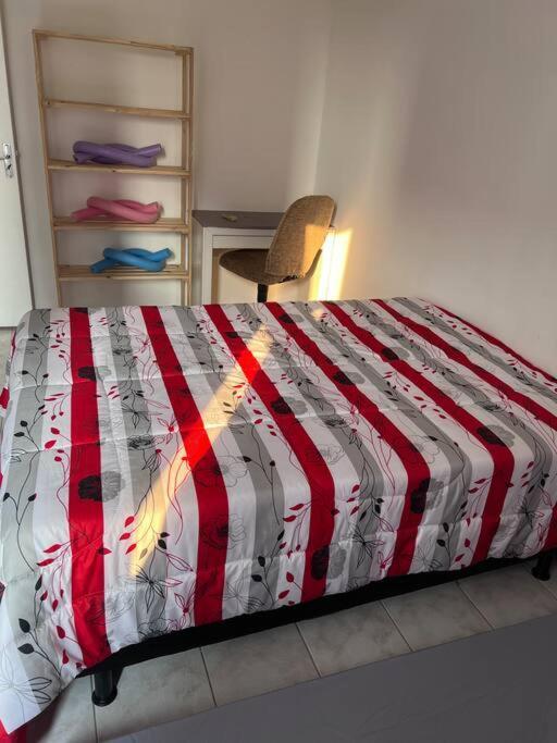 Apartamento Na Barra Da Tijuca 2 Quartos Com Ar Condicionado