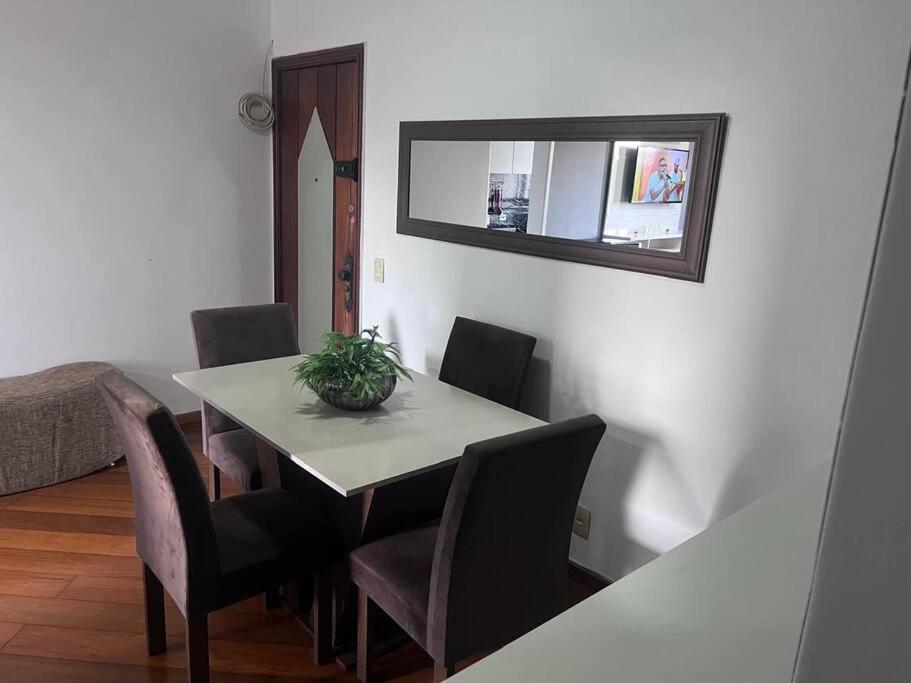 Apartamento Na Barra Da Tijuca 2 Quartos Com Ar Condicionado